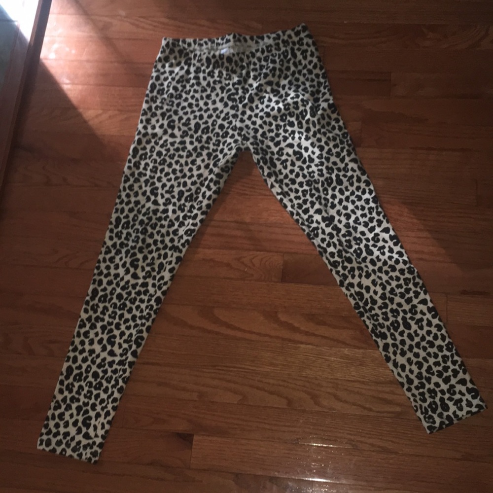 Leopard print leggings